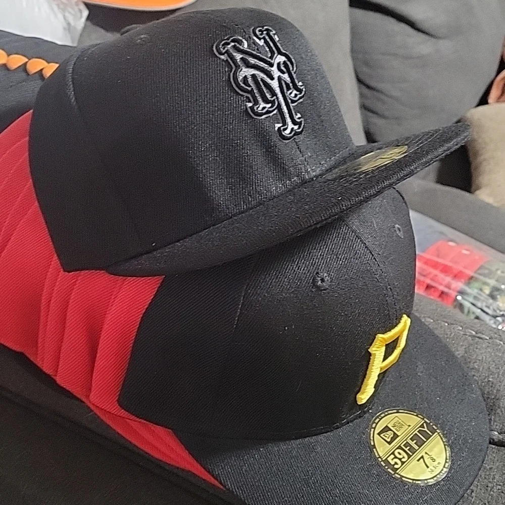 Hat - Picture 2 of 3